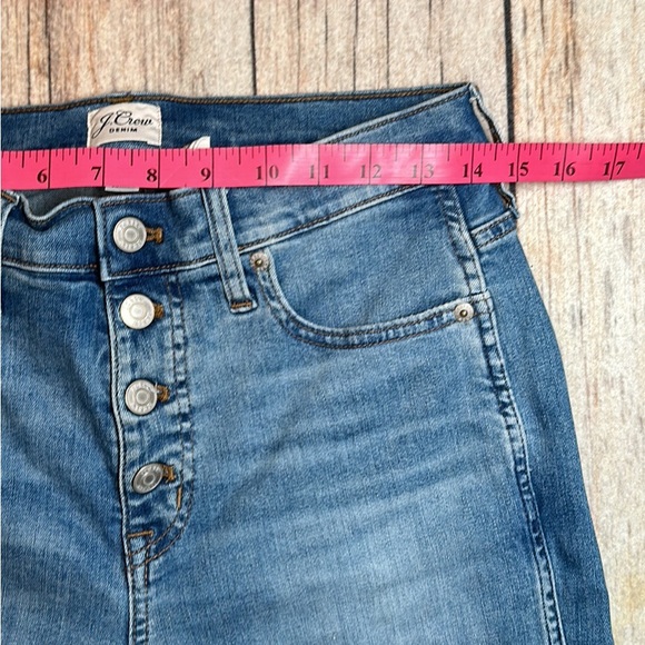 J CREW cropped relaxed jeans with button fly - Picture 5 of 6